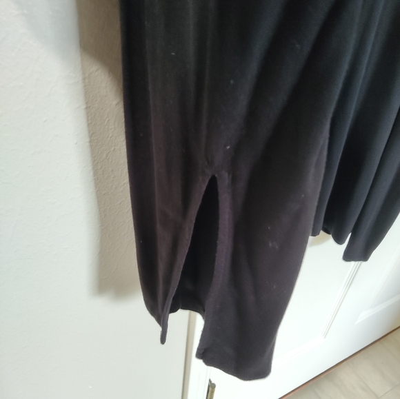 Catherines Anywear Stretch Knit Soft Tunic Blouse 26W/28W Long Plus Black Top - Picture 6 of 9